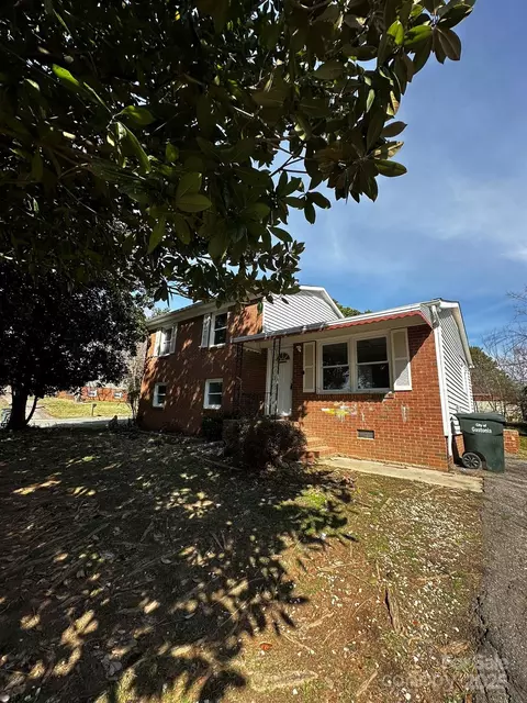 3048 Marigold Ln, Gastonia, NC 28052