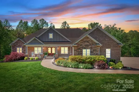 730 Oak Ridge Farms 14 Cir #14, Newton, NC 28658