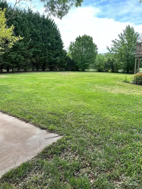 2030 Keisler Dairy Rd, Conover, NC 28613 photo 3