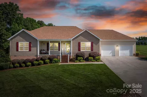 6084 Little River Ct, Granite Falls, NC 28630