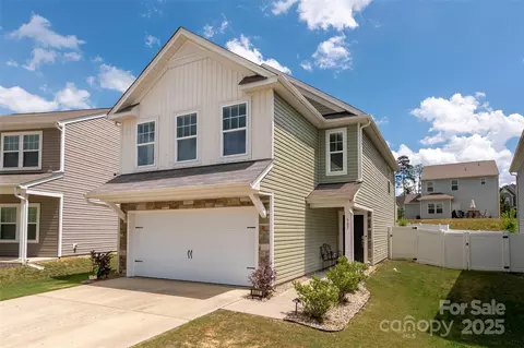 507 Newfound Hollow Dr, Charlotte, NC 28214