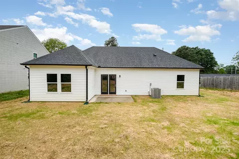 Exterior - 722 English St, Monroe, NC 28110 photo 2 of 3