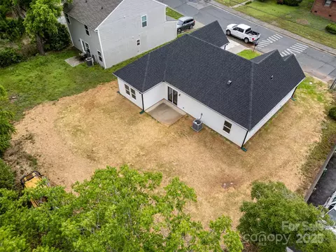 View/Area - 722 English St, Monroe, NC 28110 photo 1 of 5