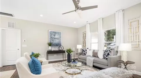 Entry Way - 722 English St, Monroe, NC 28110 photo 1 of 1