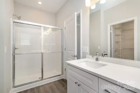 Bath - 722 English St, Monroe, NC 28110 photo 1 of 2
