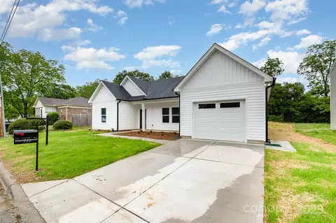 Exterior - 722 English St, Monroe, NC 28110 photo 1 of 3