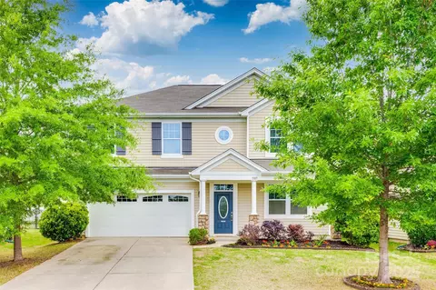 1507 Arcadia Bluff Dr, York, SC 29745