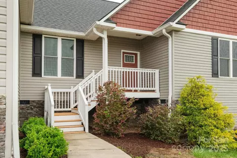 Exterior - 76 Tryon View Dr, Flat Rock, NC 28731 photo 1 of 3
