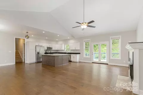 Living - 76 Tryon View Dr, Flat Rock, NC 28731 photo 6 of 7