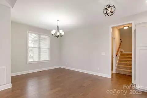 Living - 76 Tryon View Dr, Flat Rock, NC 28731 photo 2 of 7