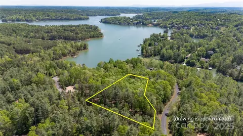 46 Osprey Roost Dr, Nebo, NC 28761