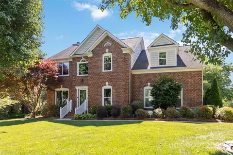 7700 Ninth Fairway Ln, Mint Hill, NC 28227