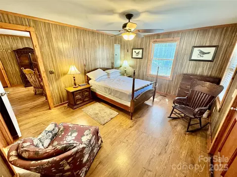 Bedroom - 393 Grassy Ridge Ln, Purlear, NC 28665 photo 2 of 6