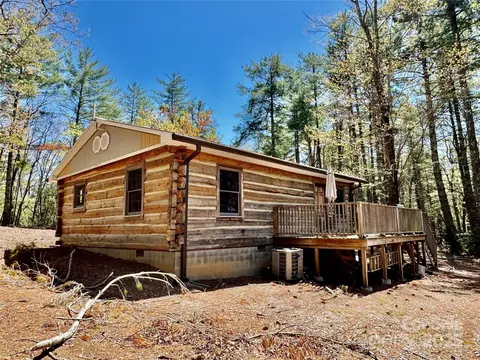 Exterior - 393 Grassy Ridge Ln, Purlear, NC 28665 photo 9 of 15