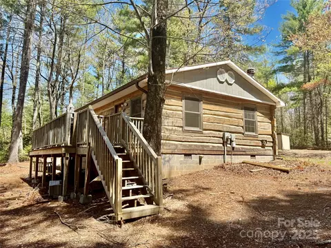 Exterior - 393 Grassy Ridge Ln, Purlear, NC 28665 photo 6 of 15