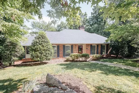 277 Forest Rd, Marion, NC 28752