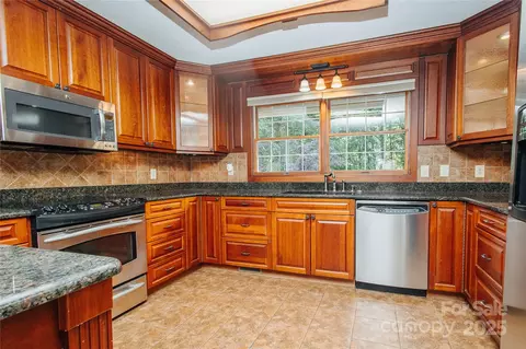 277 Forest Rd, Marion, NC 28752 photo 8