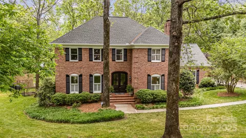 2600 Oakmeade Dr, Charlotte, NC 28270