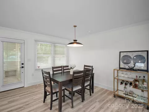 Dining - 5219 Farmbrook Dr, Charlotte, NC 28210 photo 1 of 3