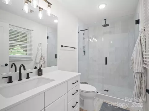 Bath - 5219 Farmbrook Dr, Charlotte, NC 28210 photo 2 of 2