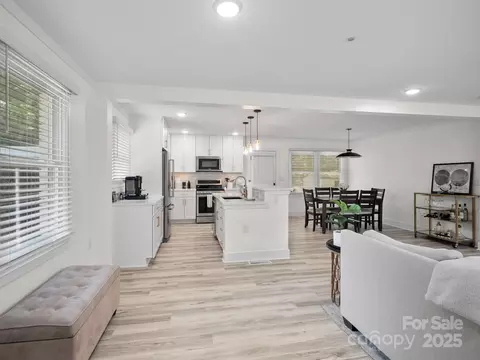 Living - 5219 Farmbrook Dr, Charlotte, NC 28210 photo 1 of 3