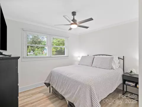 Bedroom - 5219 Farmbrook Dr, Charlotte, NC 28210 photo 4 of 5