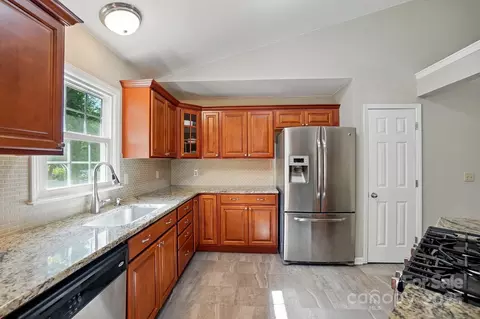 2379 Whitley Rd, Fort Mill, SC 29708 photo 9