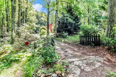 76 Archer Rd, Saluda, NC 28773 photo 2