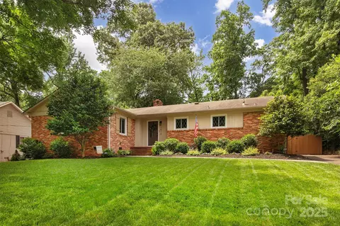 1514 Wensley Dr, Charlotte, NC 28210