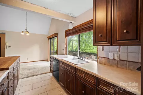 1020 Vineyard Rd, Tryon, NC 28782 photo 12