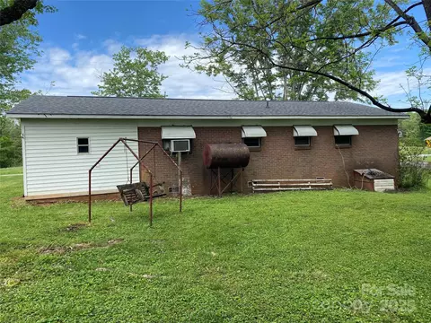 Exterior - 321 Sheldon St, Hudson, NC 28638 photo 1 of 1