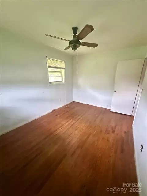 Bedroom - 321 Sheldon St, Hudson, NC 28638 photo 4 of 5