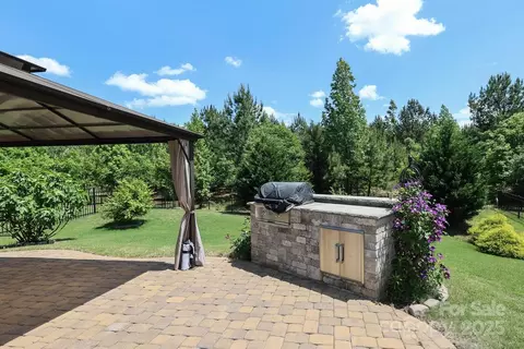 309 Kentmere Ln, Clover, SC 29710 photo 33