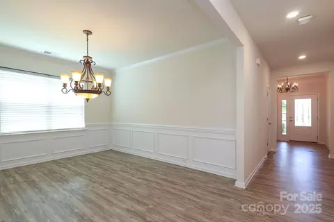 309 Kentmere Ln, Clover, SC 29710 photo 10