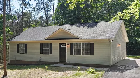 7525 Cedarbrook Dr, Charlotte, NC 28215