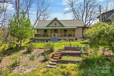101 Garrison Rd, Mars Hill, NC 28754