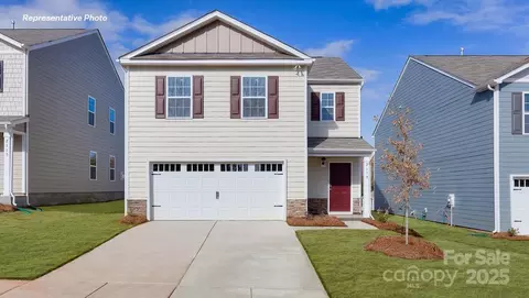 1033 20th Avenue Se Loop SE, Hickory, NC 28602