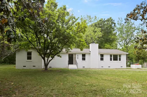 528 W Park Dr, Monroe, NC 28112 photo 2