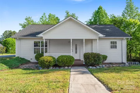 1806 Red Bird Cir, Concord, NC 28025