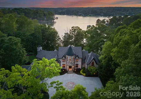 172 Tennessee Cir, Mooresville, NC 28117