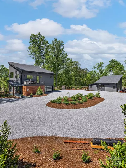 Exterior - 262 S Cove Rd, Mill Spring, NC 28756 photo 10 of 12