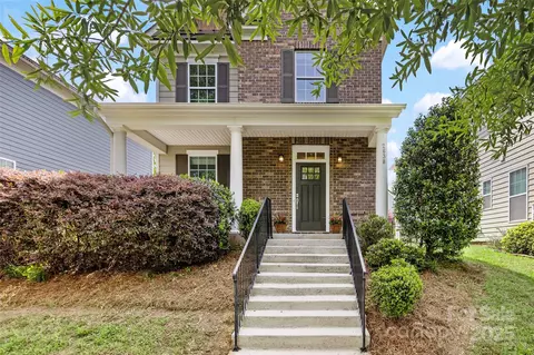 2638 Double Oaks Rd, Charlotte, NC 28206