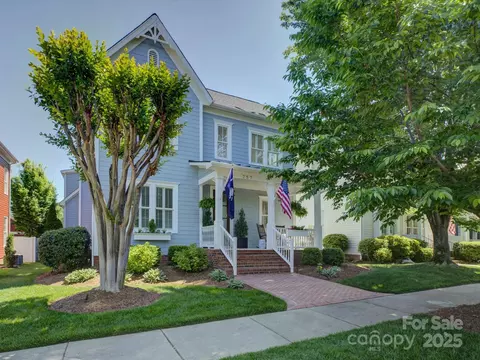 757 Shady Grove Xing, Fort Mill, SC 29708