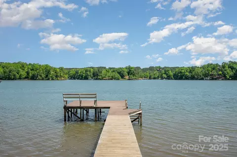 4960 Longfield St, Claremont, NC 28610