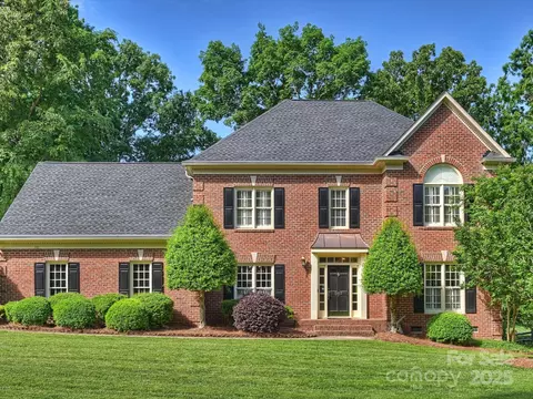 5917 Summerston Pl, Charlotte, NC 28277