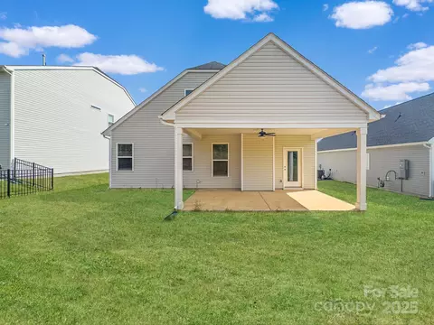 Exterior - 4527 Dover Ct, Denver, NC 28037 photo 3 of 3