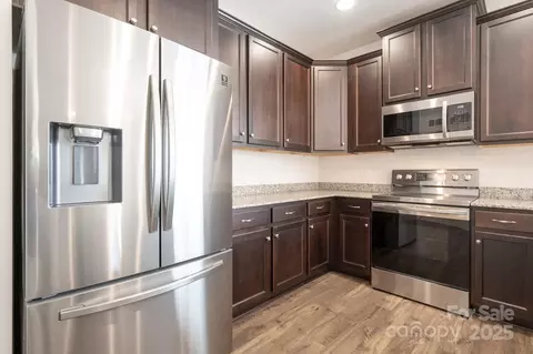 Kitchen - 4527 Dover Ct, Denver, NC 28037 photo 1 of 2