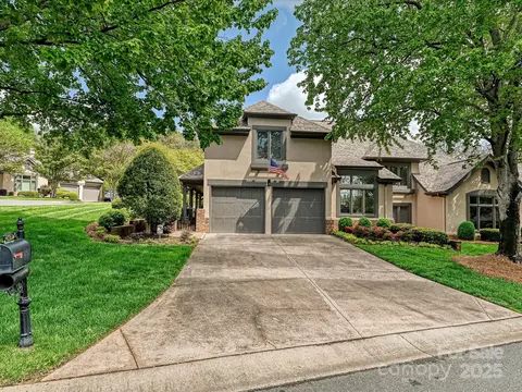 5603 Ballinard Ln, Charlotte, NC 28277