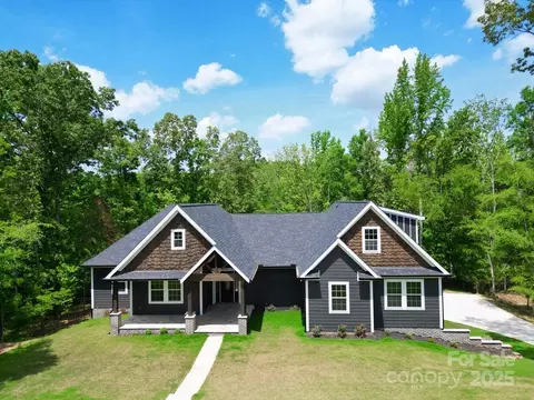2694 Woodcrest Sw Dr SW, Concord, NC 28027