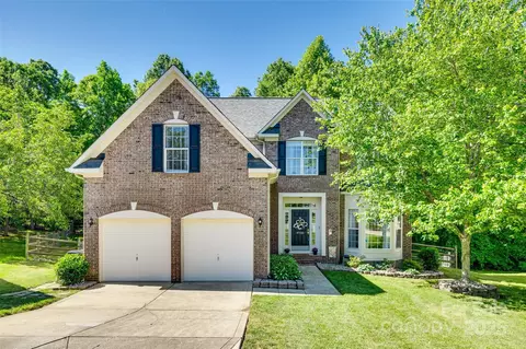 9700 Stewart Spring Ln, Charlotte, NC 28216